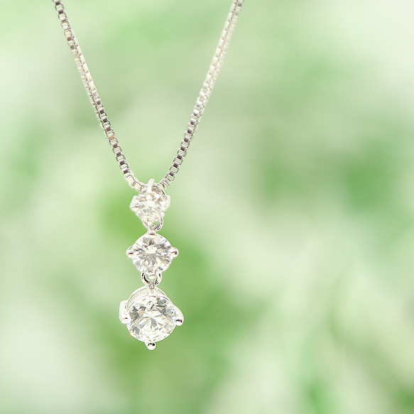 silver925×キュービックジルコニアCZダイヤ スリーストーンネックレス 