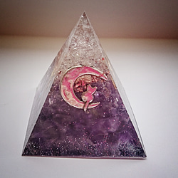 アメジストのピラミッド型オルゴナイト 3枚目の画像