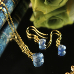 【福袋】宝石質*カイヤナイト*耳飾り＆ネックレス 1枚目の画像
