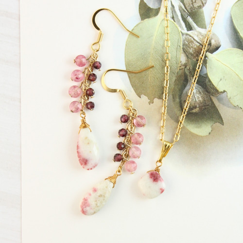 Ruby様専用】希少石エピドートインスキャポライトのネックレストップ