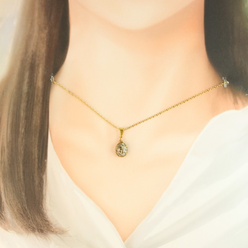 ダイナソーボーンフォッシル（クリーム系）ペンダントトップ