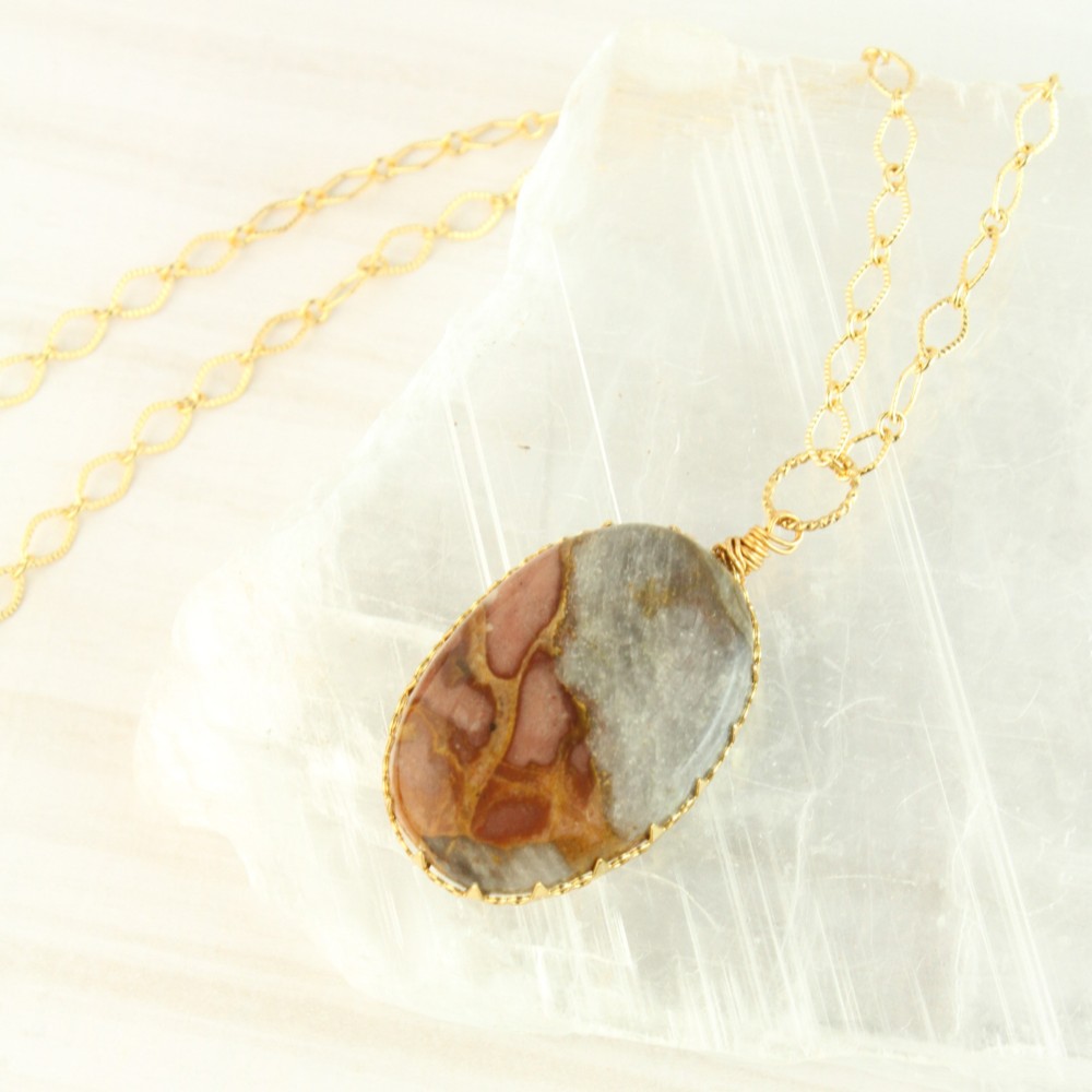 43％OFF【世界に１つ】大粒（30ｍｍ）ヒョウ柄❥*ピンクアゲート*雫ベゼルネックレス