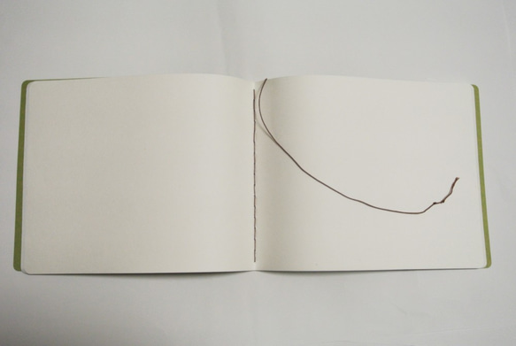 紙と糸ノート（グリーン） 3枚目の画像