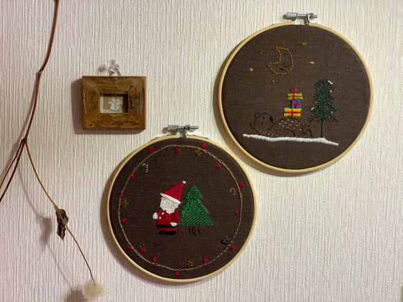 12月の刺繍「ネボスケくまのクリスマス」／壁飾り 5枚目の画像