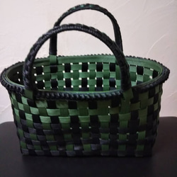 クラフトハンドのバッグ 緑＆黒 1枚目の画像