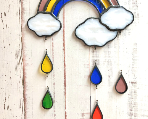 ステンドグラス】雨上がりのオーナメント 虹と雫 《送料無料》 サン
