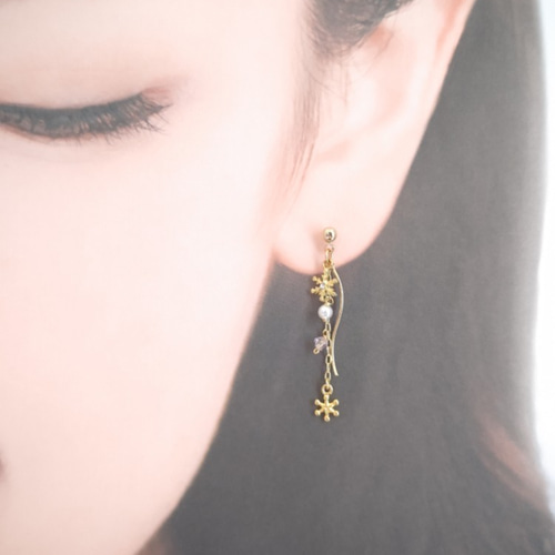 スノー*3*ピアス*イヤリング*G* ピアス（スタッド・一粒） *yuru-yura