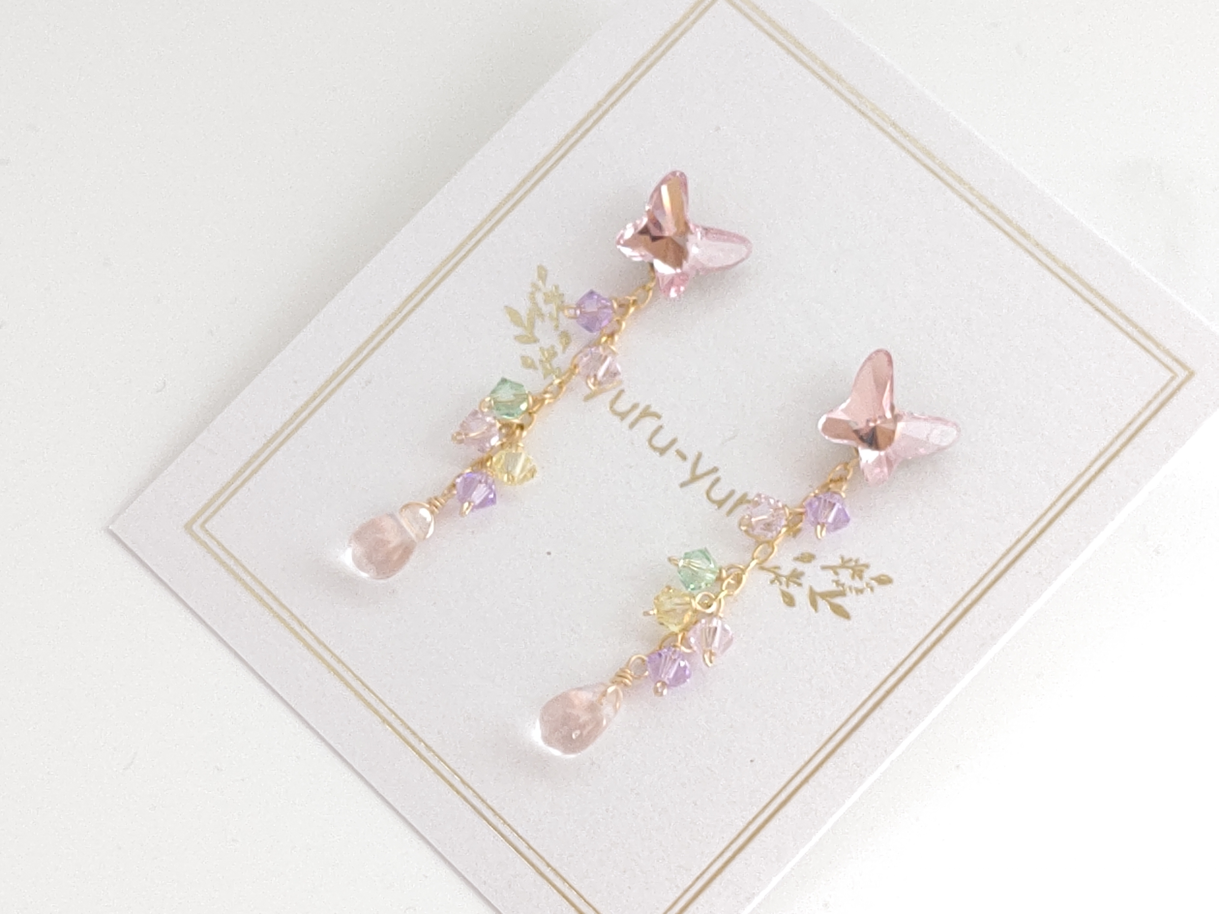 蝶々のしゃらしゃら*2way*ピアス*イヤリング* ピアス（スタッド
