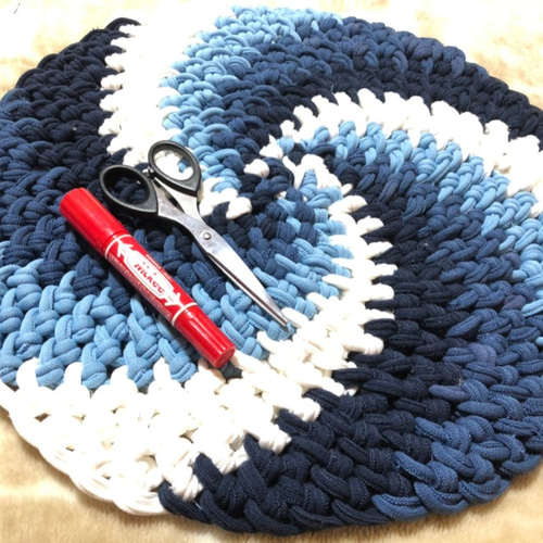 靴下のハギレで作った座布団マット ② クッション・クッションカバー