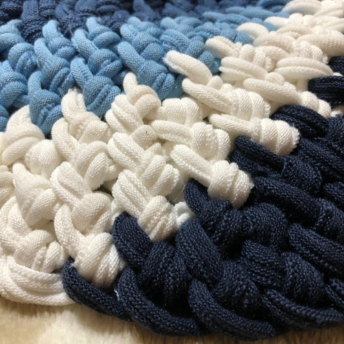 靴下のハギレで作った座布団マット ② クッション・クッションカバー