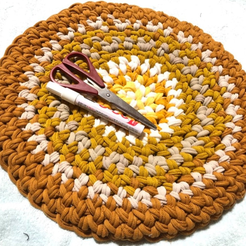 靴下はぎれ　マット　座布団　ハンドメイド 靴下はぎれ ハンドメイド 座布団 セット - メルカリ