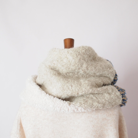 【受注製作】ループツイードとくるくるモヘアのスヌード（1重ねじりタイプ）・ボア・ニット 3枚目の画像