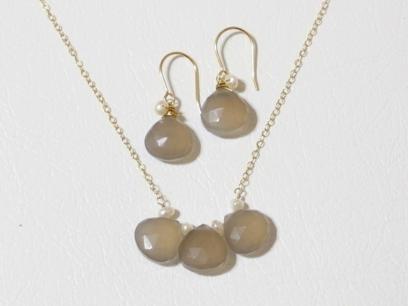 [14kgf] Gray chalcedony & baby pearl necklace 4枚目の画像