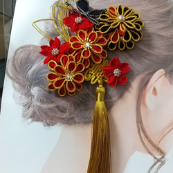 【再販】つまみ細工    成人式 卒業式 結婚式 ウェディング 袴 前撮り 髪飾り 1枚目の画像