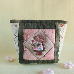 スーちゃんのファスナーポーチ（グリーン） 1枚目の画像