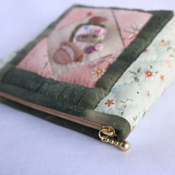 スーちゃんのファスナーポーチ（グリーン） 3枚目の画像