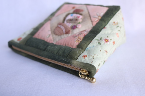 スーちゃんのファスナーポーチ（グリーン） 3枚目の画像