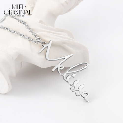 名入れ♡ハート キラキラ 誕生石✨ネックレス イニシャル シルバー925も可能 名入れ♡ハート キラキラ 誕生石✨ネックレス イニシャル シルバー925