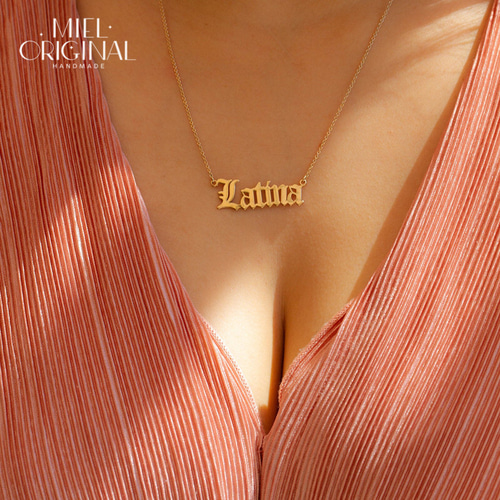 名入れ✨オールドイングリッシュ 古英語 カスタムネックレス