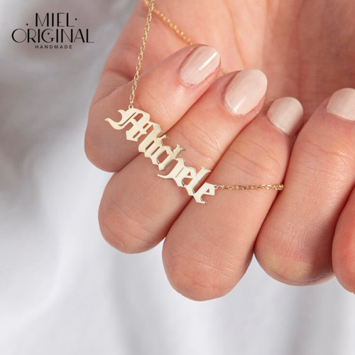 名入れ✨オールドイングリッシュ 古英語 カスタムネックレス