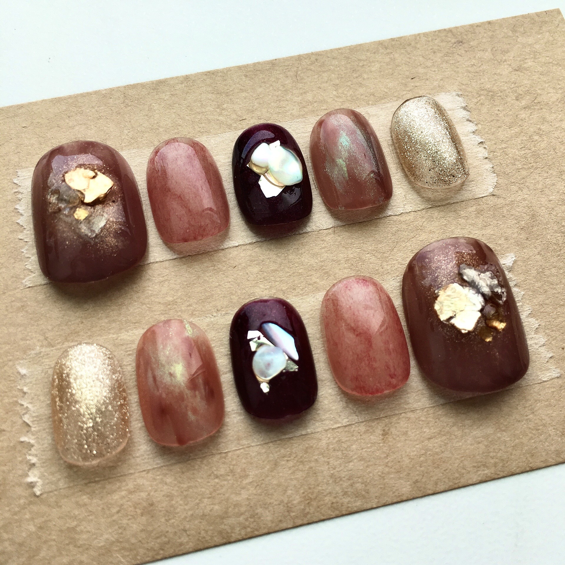 オーダーネイルチップ No.54 暖色系　落ち着いた可愛さ うねうね ニュアンス オーダーネイルチップ No.54 暖色系 落ち着いた可愛さ うねうね