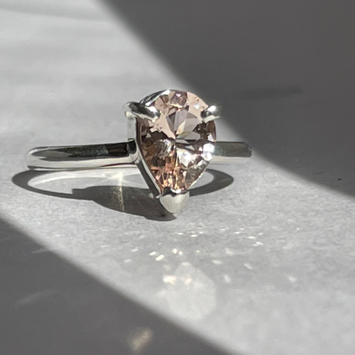 天然石モルガナイトリング ペアシェイプカット シルバー925〈送料無料