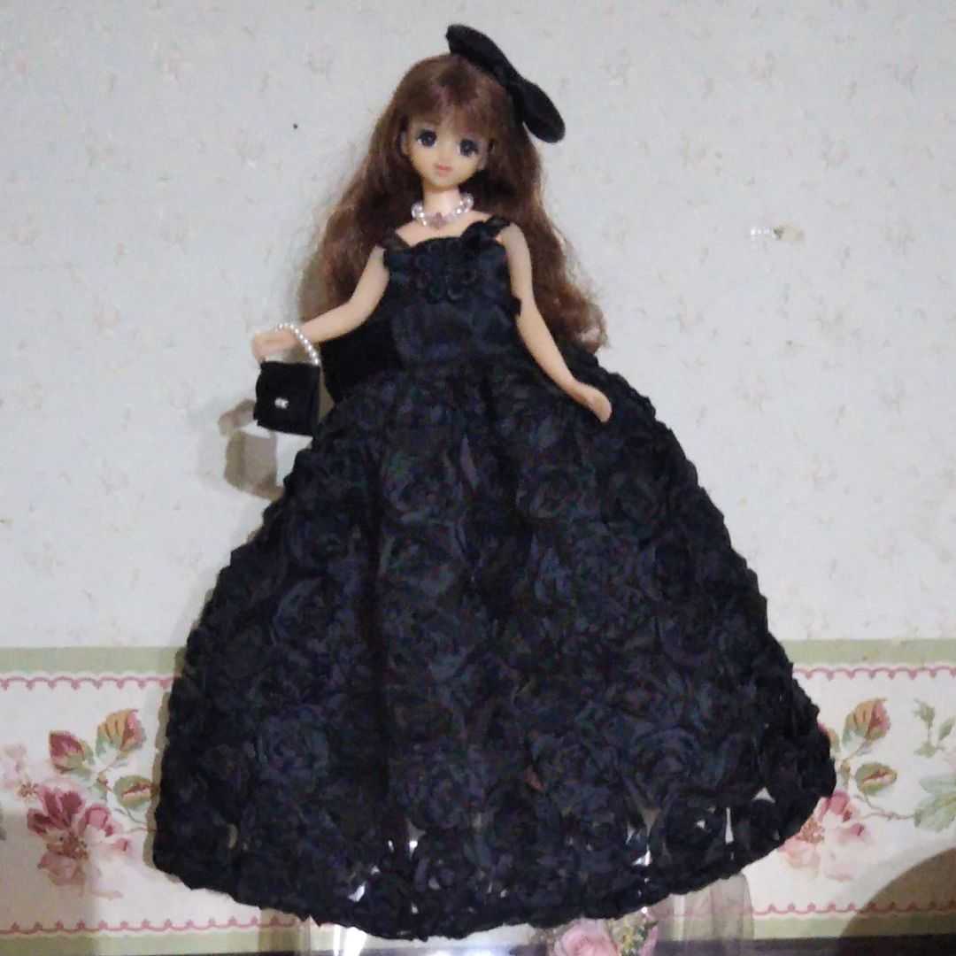ジェニーちゃん用　ブラックドレス