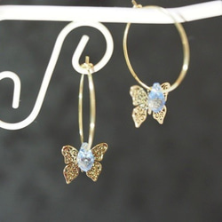 再販　蝶とスワロのフープピアス　ライトサファイア 3枚目の画像
