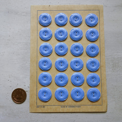 チェコスロバキア製 ヴィンテージ ブルーのプラスチックボタン 21.5mm (3個) 5枚目の画像