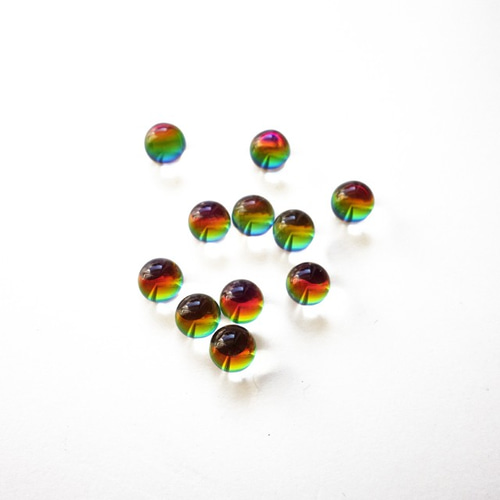 西ドイツ製 1960s 虹色のガラスカボション 5mm (4個) その他素材