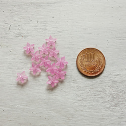 ヴィンテージ フラワーのプラスチックビーズ ピンク 9mm (10個) 6枚目の画像