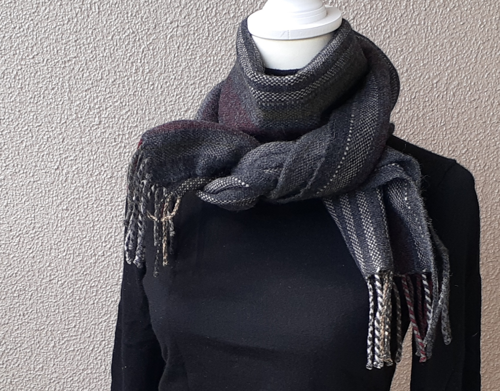 グレー系手織りマフラー WM0333　　一点物