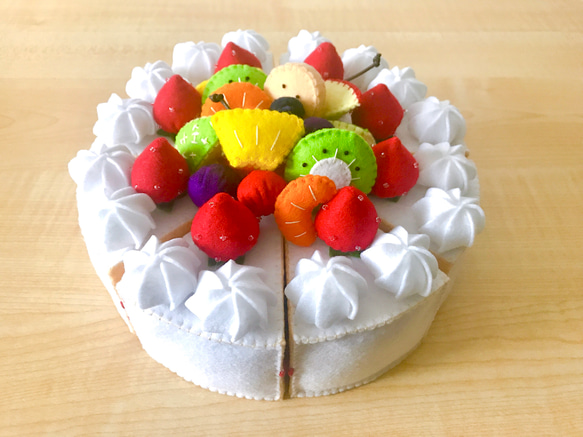 くるみ　お誕生会ケーキ(フェルト) くるみ お誕生会ケーキ(フェルト) くるみ お誕生会ケーキ(フェルト
