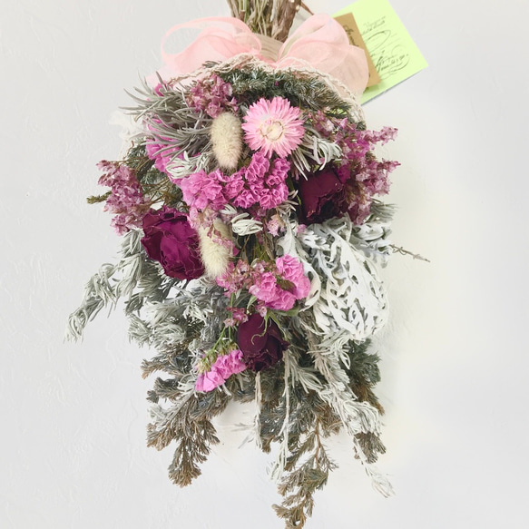 香り立つ無農薬　バラとスターチスのスワッグ　40cm シルバーラベンダーリーフ 6枚目の画像