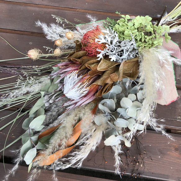 香り立つハーブ✳︎ネイティブスワッグ キングプロテア ユーカリ