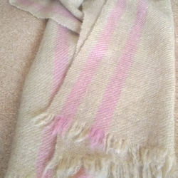 手紡ぎ手織りストール  ニュージーランドハーフブレッド 羊毛（ウール）１００％ 1枚目の画像