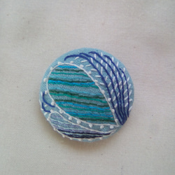 ブローチ 手織り 刺繍 青の渚 1枚目の画像