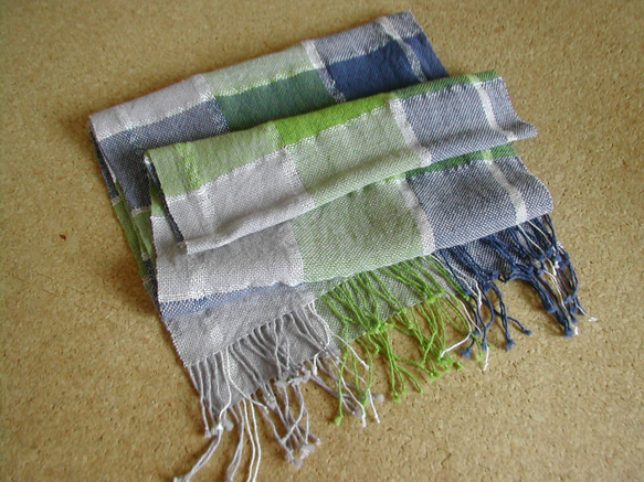 手織り 綿麻（コットンリネン）紺黄緑グレーブロック柄 ストール 5枚目の画像
