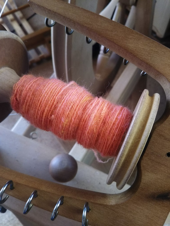 手紡ぎ手織り 綿×羊毛(コットン×ウール)ストール 濃ピンク 10枚目の画像