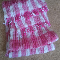 手紡ぎ手織り 綿×羊毛(コットン×ウール)ストール 濃ピンク 5枚目の画像