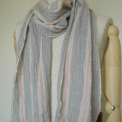 手紡ぎ 手織り 綿×羊毛(コットン×ウール)ストール うすグレーピンク 9枚目の画像