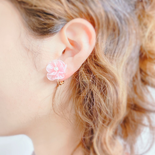 オーガンジー生地で作ったお花のイヤリング】丸ひだつまみ(ピンク