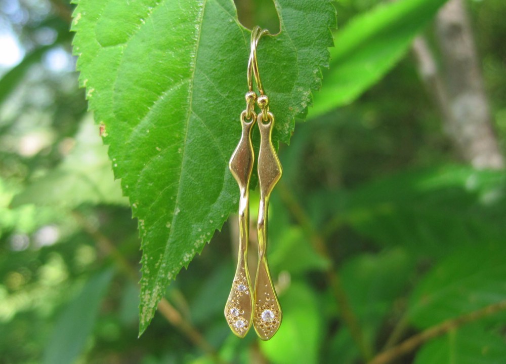 変形雫ピアス（シングル）