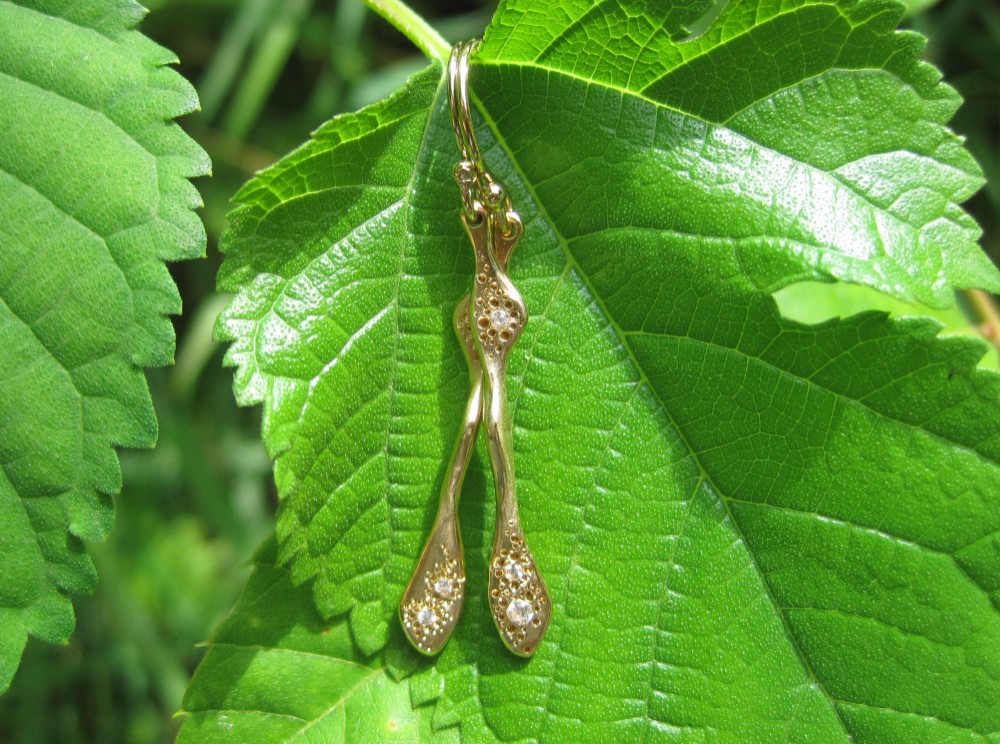 変形雫ピアス（ダブル）