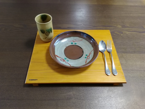 《再販》折敷（おしき、木製ランチョンマット）2020：食卓テーブルの上に置いてご使用していただくランチョンマットです。 1枚目の画像