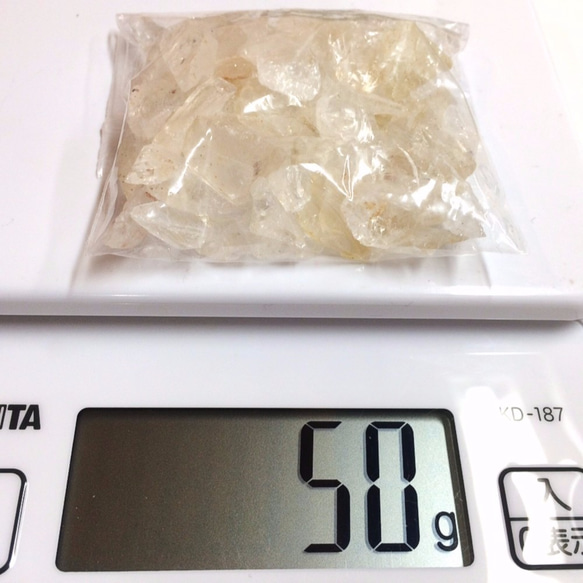 【50g】ヒマラヤ産水晶さざれチップ 5枚目の画像