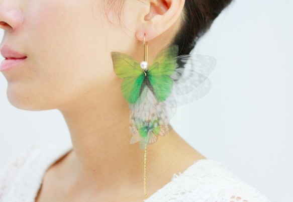 翡翠蝴蝶耳環（耳環）翡翠童話夢黃綠色蝴蝶 第1張的照片