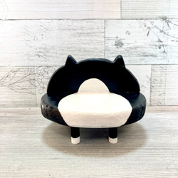 アクセサリー収納 スマホスタンドにもなる 木製 猫 ベンチ　アクセサリーケース 眼鏡ディスプレイ 白 黒 10枚目の画像