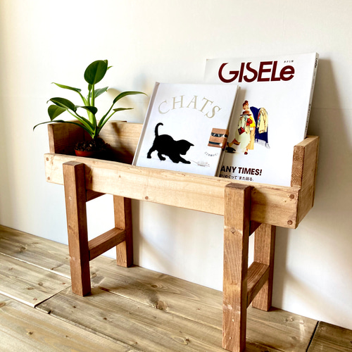 マガジンラック としても使える 木製プランタースタンド ボックス型