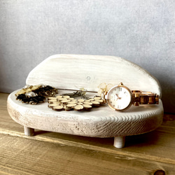 アクセサリー収納ケース シャビー　スマホスタンド　木製ミニベンチ　ミニチュア家具　ドールベンチ　ホワイト　ロング　丸型 4枚目の画像